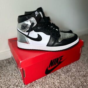 Nike Air Jordan 1 Retro High Silver Toe